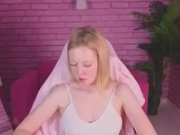 Noracollins  live sex cam