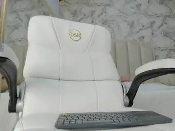 Shantal_thompson21  live sex cam