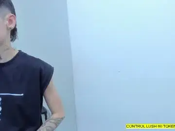 Shantal_thompson21  live sex cam