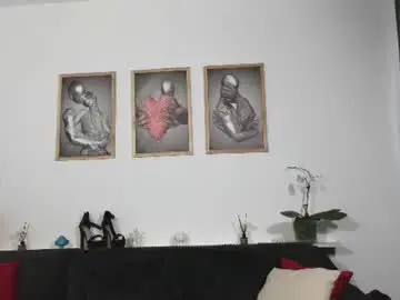 Antonia1313  live sex cam