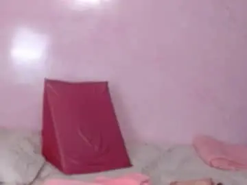 Emily_414  live sex cam