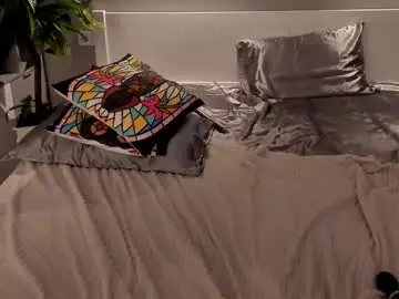 Icedanielles  live sex cam