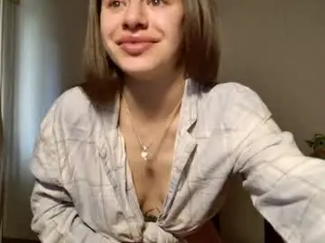 Lucyrait  live sex cam