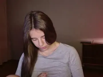 Lucyrait  live sex cam