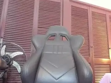 Maskedgirl01  live sex cam