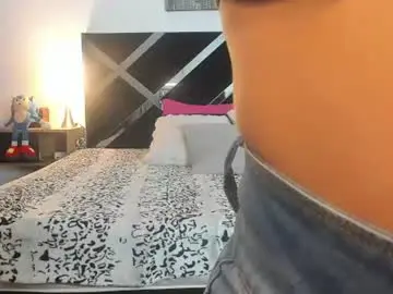 Maskedgirl01  live sex cam