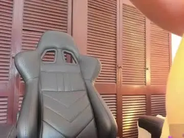 Maskedgirl01  live sex cam
