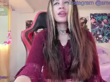 Mathildalapetite  live sex cam