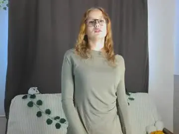 Unforgettablehelen  live sex cam