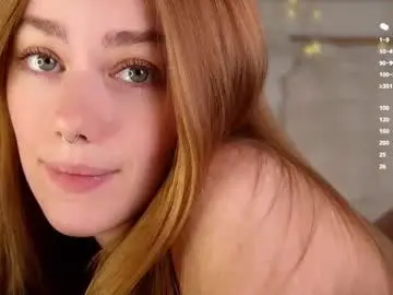 Emiliaheather  live sex cam
