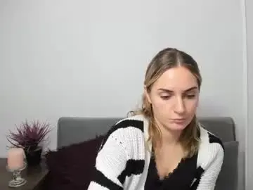 Emmanaughty69  live sex cam