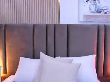 Saralugo  live sex cam