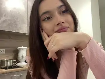 Averyhoster  live sex cam