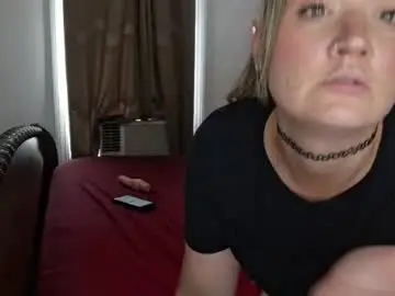 Brunette_bby  live sex cam