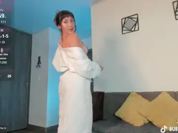 Burbuja_cosmic  live sex cam