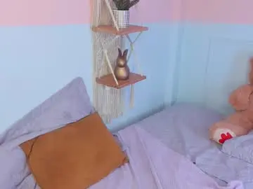 Camilarivers  live sex cam