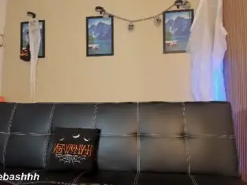Fyre_divine  live sex cam