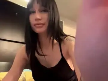 Hyooverland  live sex cam