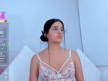 Isa_queenn  live sex cam