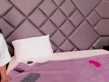 Karensavino  live sex cam