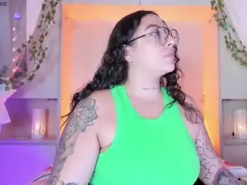 Liiavega  live sex cam