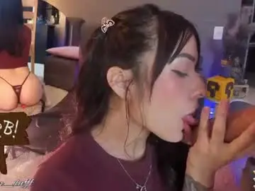 Pam_duff  live sex cam