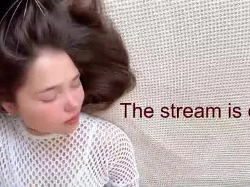 Plumybuns  live sex cam