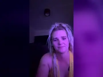 Shortybum69  live sex cam