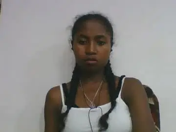 Chantale483461  live sex cam