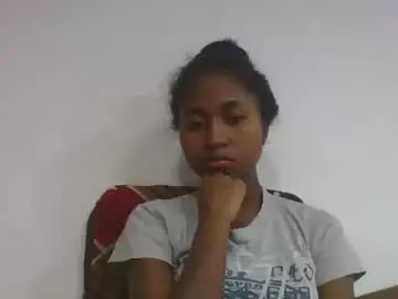 Chantale483461  live sex cam