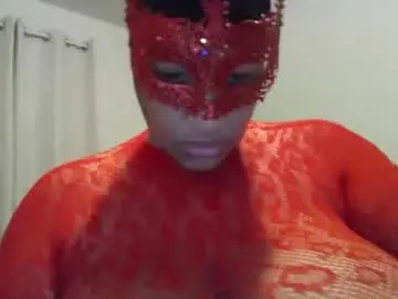Diamon77  live sex cam