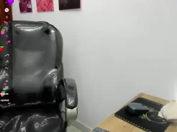 Helen_russoo  live sex cam