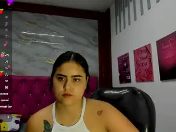 Helen_russoo  live sex cam