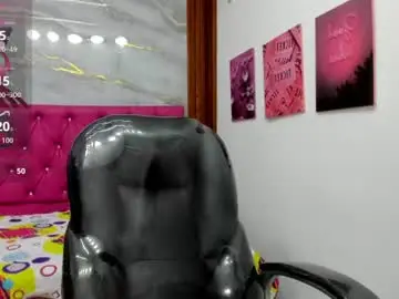 Helen_russoo  live sex cam