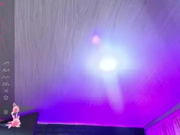 Loren_44tits  live sex cam