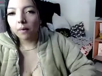 Loren_44tits  live sex cam