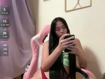 Lovely_leah23  live sex cam