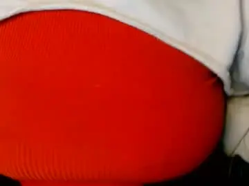 Luckydoll8  live sex cam