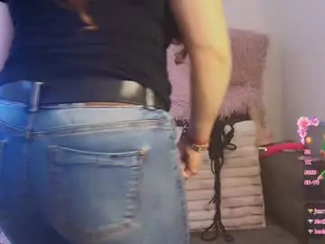 Nathaly_stepmom  live sex cam