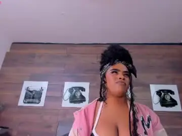 Peachbrii  live sex cam
