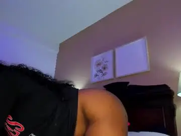 Peachbrii  live sex cam