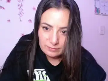 Pearl_3  live sex cam