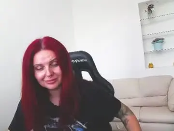 Pollygreen  live sex cam