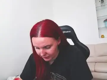 Pollygreen  live sex cam