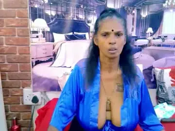 Sexyva4u2luv  live sex cam