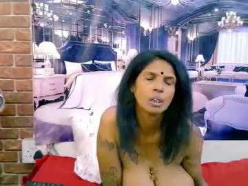 Sexyva4u2luv  live sex cam