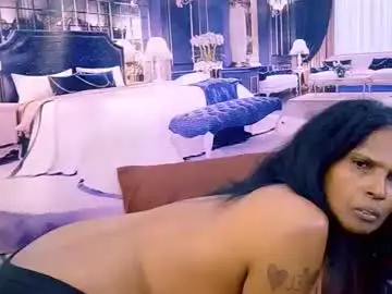 Sexyva4u2luv  live sex cam