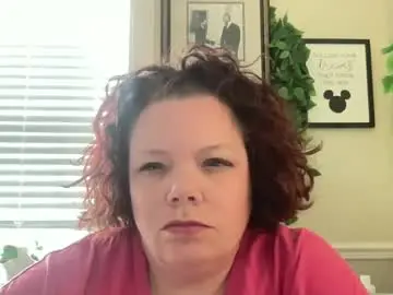Southerncurvymilf  live sex cam