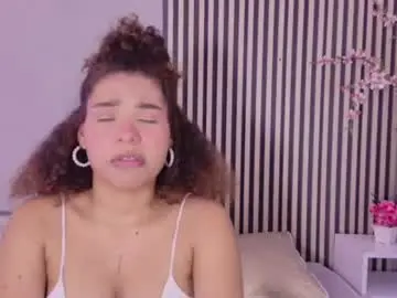 Adelerouss  live sex cam