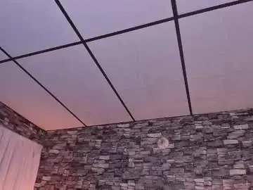 Coralwells  live sex cam